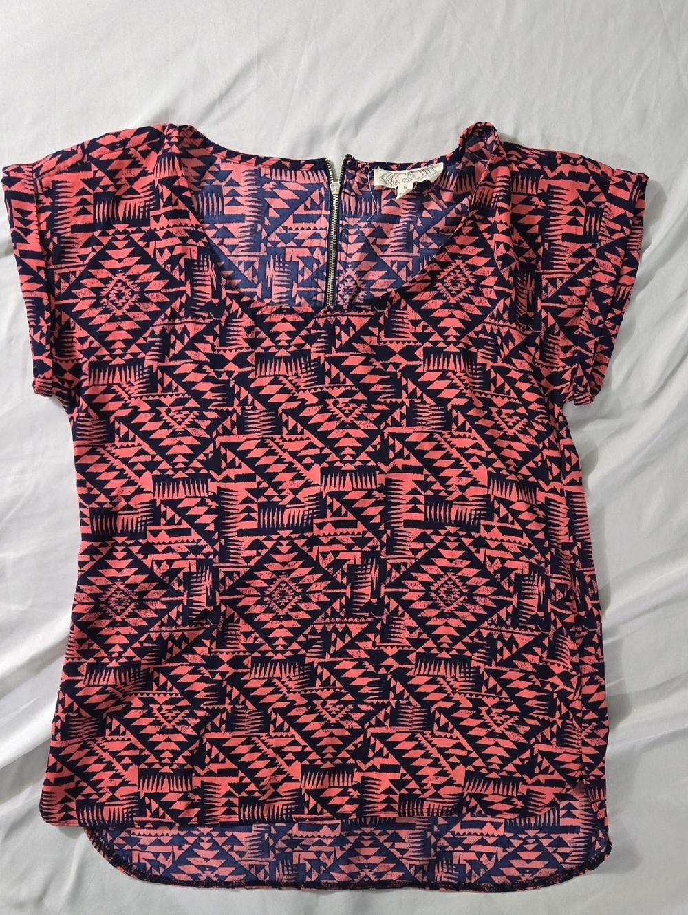 Pink Rose Coral Pink & Navy Geometric Short Sleeve Top
